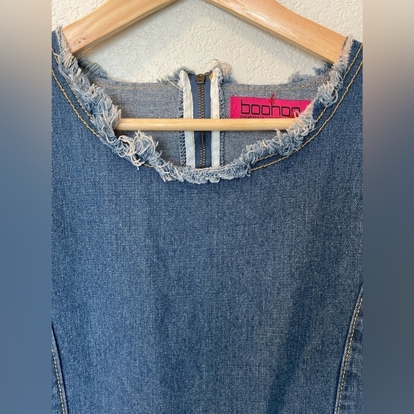 Boohoo Denim Skater Dress with Frayed Hem Size 4 - Picture 5 of 9